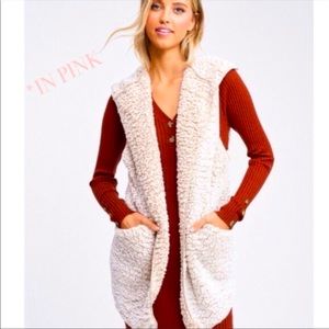 Cozy pink Sherpa vest with hoodie! 💕